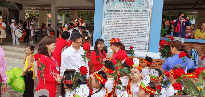 Sáng 5/9, hơn 22 triệu học sinh cả nước hân hoan đón ngày khai giảng - ảnh 7