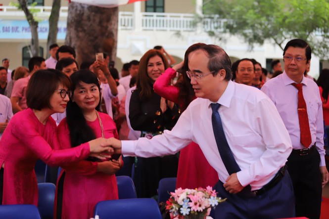 Sáng 5/9, hơn 22 triệu học sinh cả nước hân hoan đón ngày khai giảng - ảnh 47