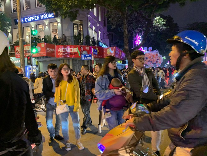 Pháo hoa rực sáng đón năm mới 2020 - ảnh 50