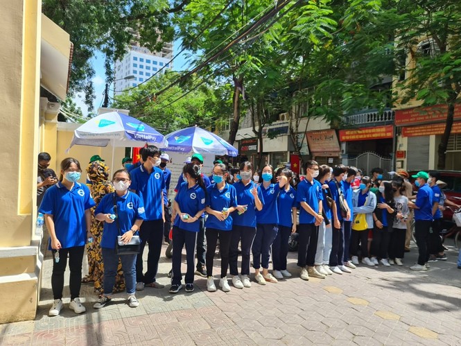 Gần 900.000 sỹ tử chính thức vượt vũ môn: Cập nhật giải đề môn Ngữ Văn THPT - ảnh 15