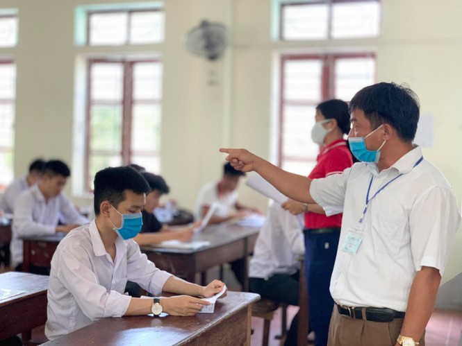 Gần 900.000 sỹ tử chính thức vượt vũ môn: Cập nhật giải đề môn Ngữ Văn THPT - ảnh 71