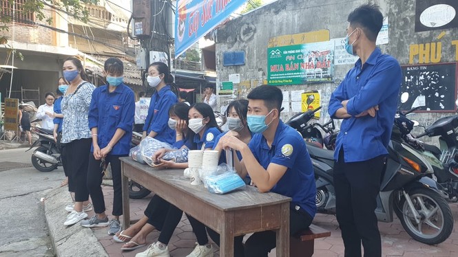 Gần 900.000 sỹ tử chính thức vượt vũ môn: Cập nhật giải đề môn Ngữ Văn THPT - ảnh 63