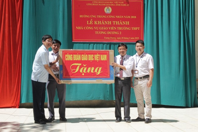 Tặng nhà ở cho giáo viên miền núi Nghệ An - ảnh 3