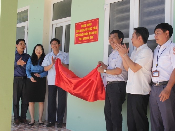 Tặng nhà ở cho giáo viên miền núi Nghệ An - ảnh 4