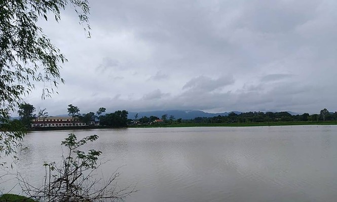 nguy cơ lũ lớn, chính quyền cưỡng chế di dời người dân ra khỏi vùng nguy hiểm - ảnh 4