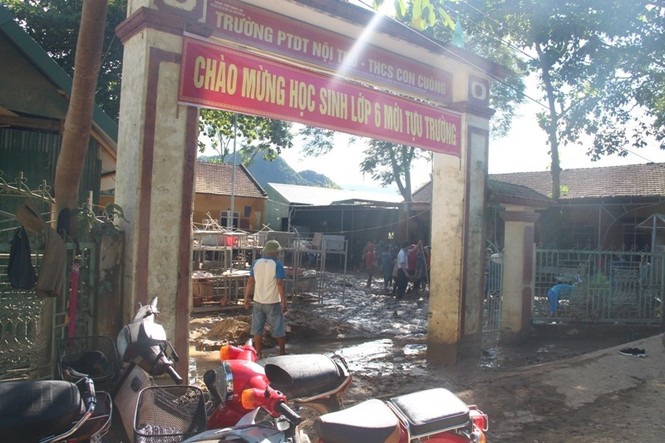 Giáo viên, học sinh vùng cao
