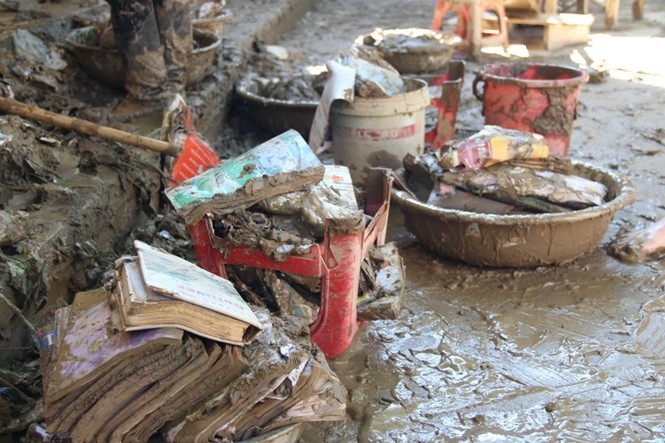 Giáo viên, học sinh vùng cao
