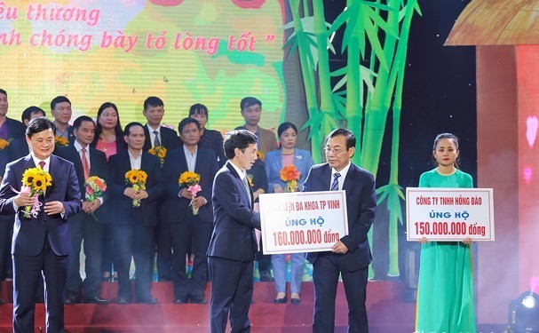 Nghệ An: Trên 300 doanh nghiệp gần 64 tỷ đồng ủng hộ tết vì người nghèo - ảnh 1