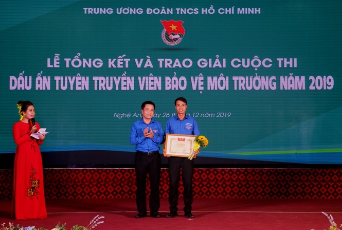 Trung ương Đoàn tổng kết “Dấu ấn tuyên truyền viên bảo vệ môi trường 2019” - ảnh 6