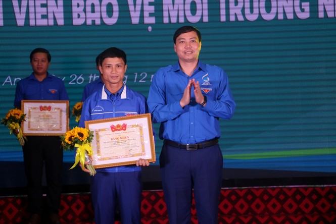 Trung ương Đoàn tổng kết “Dấu ấn tuyên truyền viên bảo vệ môi trường 2019” - ảnh 4