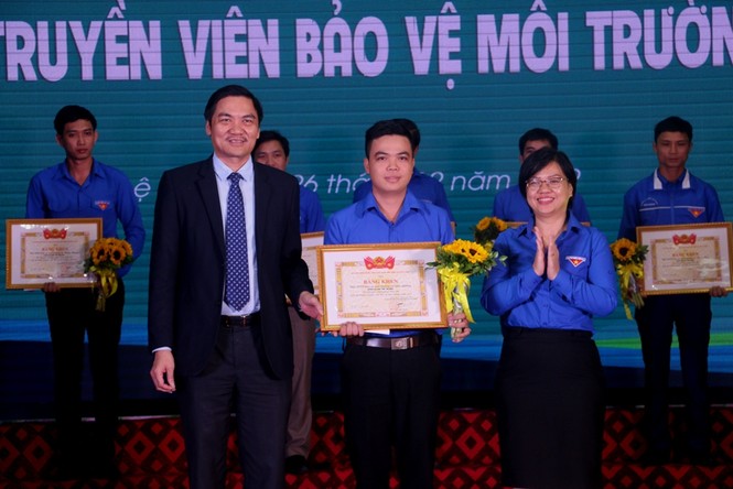Trung ương Đoàn tổng kết “Dấu ấn tuyên truyền viên bảo vệ môi trường 2019” - ảnh 2