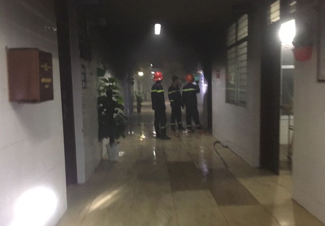 Lộ nguyên nhân “gã điên” đốt bệnh viện, khống chế xé rách áo nữ điều dưỡng - ảnh 1