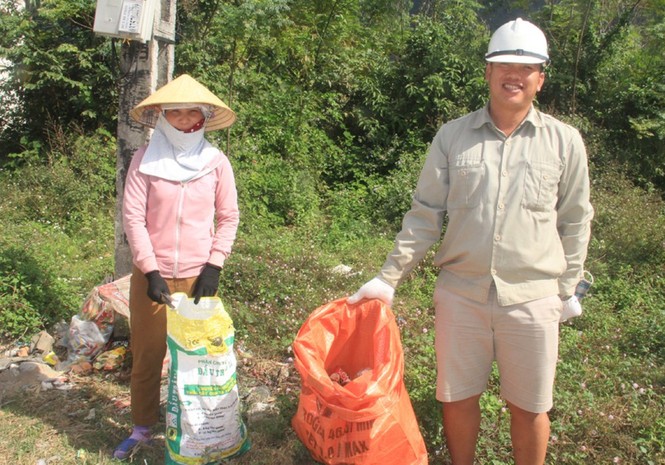 Cặp vợ chồng lo chuyện “bao đồng” và sự lan tỏa cho tương lai - ảnh 1