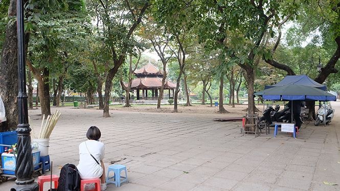 Văn Miếu được cấp phép trông xe trở lại - ảnh 1