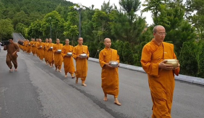 Quảng Ninh yêu cầu chùa Ba Vàng chấm dứt cúng vong - ảnh 1
