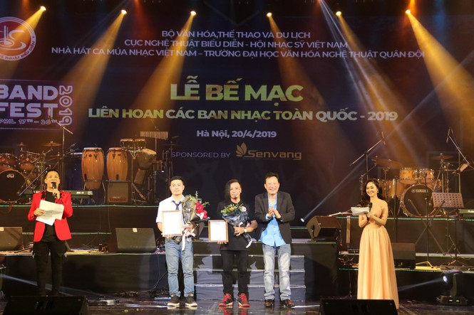 Mai Diệu Ly và ban nhạc Phương Đông thắng lớn tại LH các ban nhạc - ảnh 2