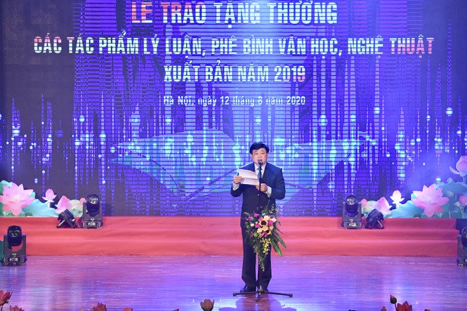 Trao 15 giải thưởng phê bình, lí luận văn học nghệ thuật năm 2019 - ảnh 2