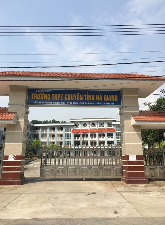Hai trong 3 thí sinh điểm cao nhất nước có gia đình bình thường - ảnh 1