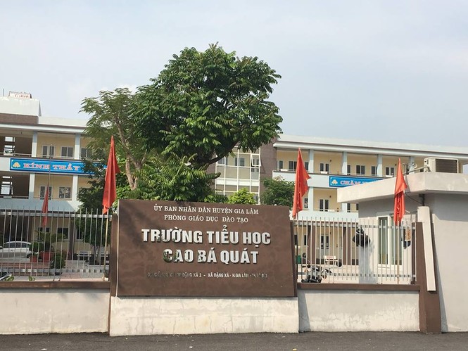 Vừa nhập học, cả trăm học sinh nhận thông báo chuyển trường mới - ảnh 2