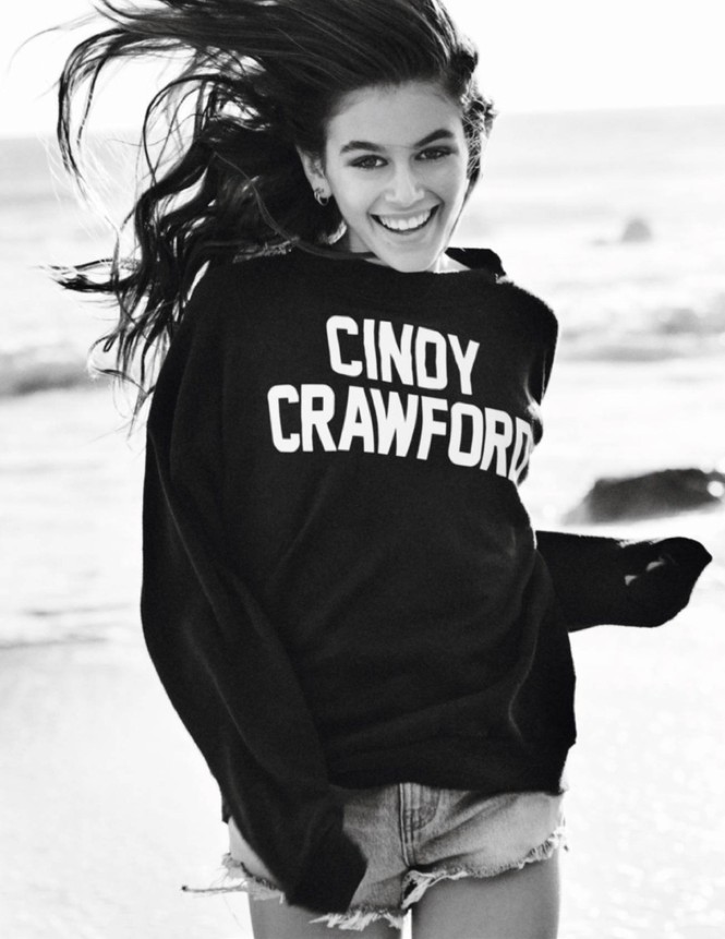 Dáng vóc hoàn hảo của Cindy Crawford và con gái cưng - ảnh 7