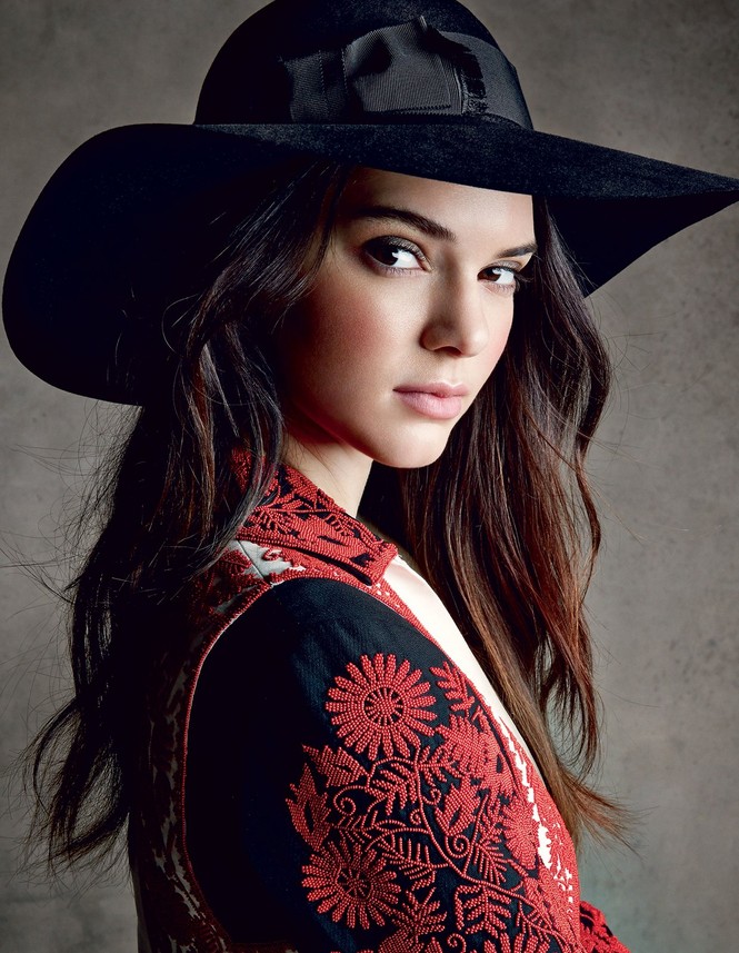 Kendall Jenner, Kim Kardashian - ảnh 7