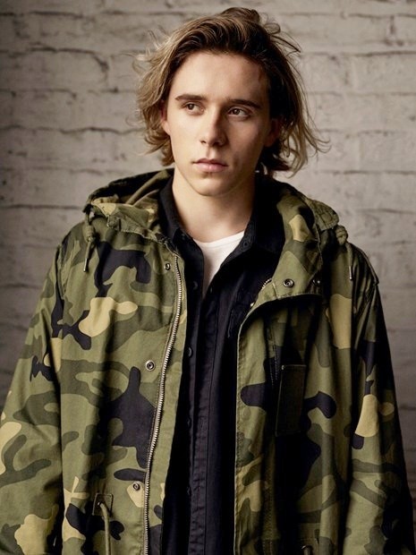 David Beckham, Victoria Beckham, Brooklyn Beckham, Chloe Moretz, bạn gái - ảnh 7