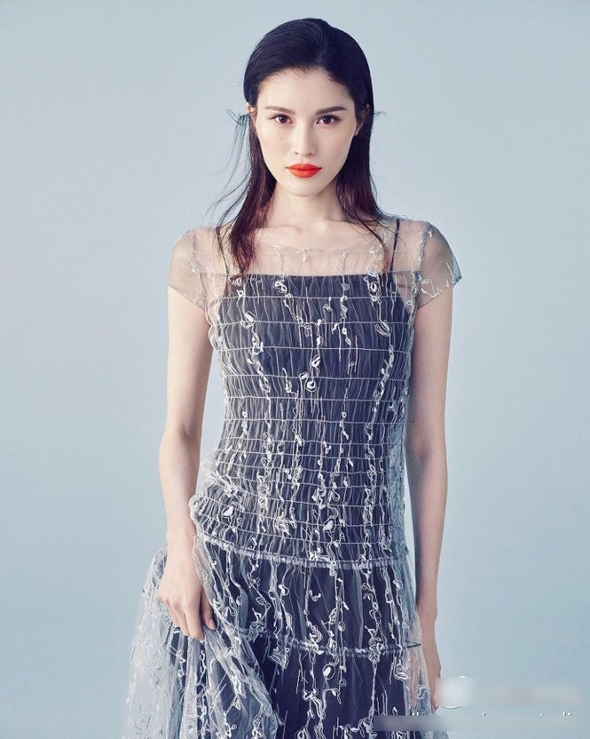 người mẫu,trình diễn,Victoria’s Secret,gương mặt,chân dài,Hề Mộng Dao, Ming Xi, Sui He, Hà Tuệ,cá tính,show - ảnh 9