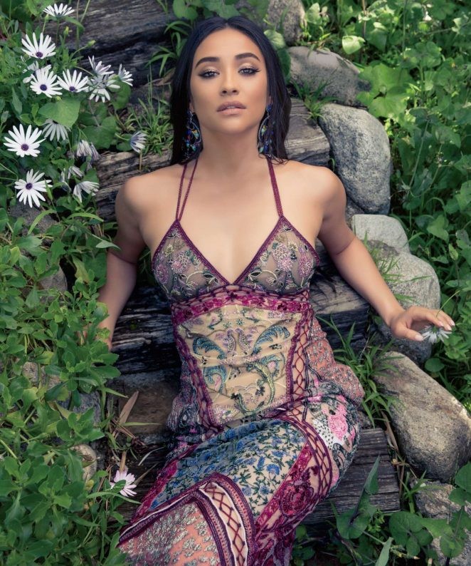 Người đẹp lai Shay Mitchell mặc quyến rũ khoe dáng ngọc - ảnh 3