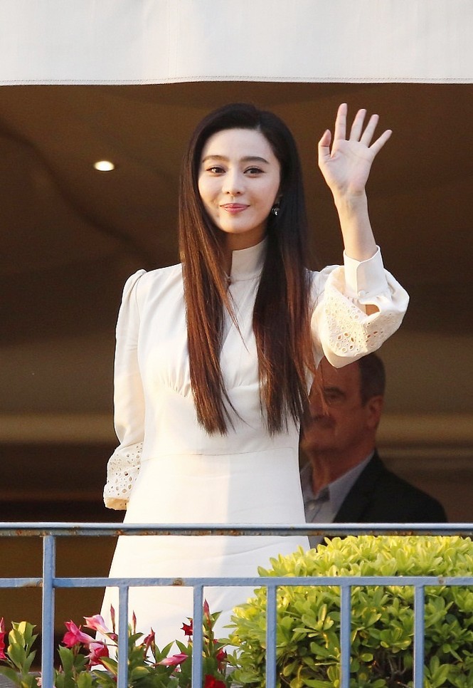 Phạm Băng Băng duyên dáng làm giám khảo tại Cannes 2017 - ảnh 5