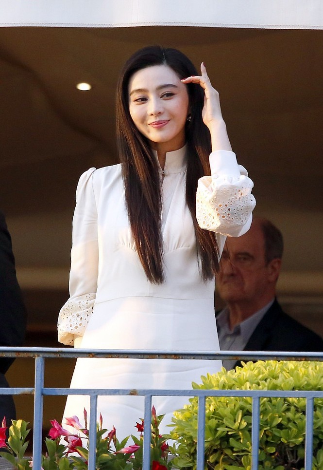 Phạm Băng Băng duyên dáng làm giám khảo tại Cannes 2017 - ảnh 7