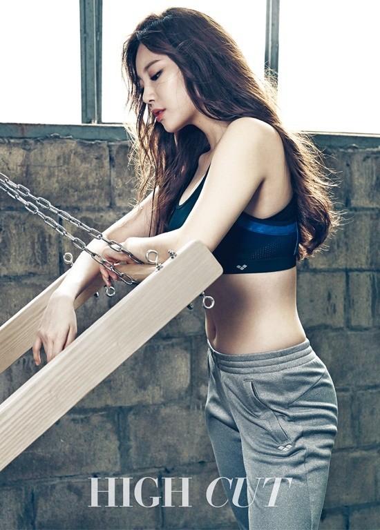Giọng ca xứ Hàn diện áo tắm siêu quyến rũ, Girl's Day's Yura - ảnh 9