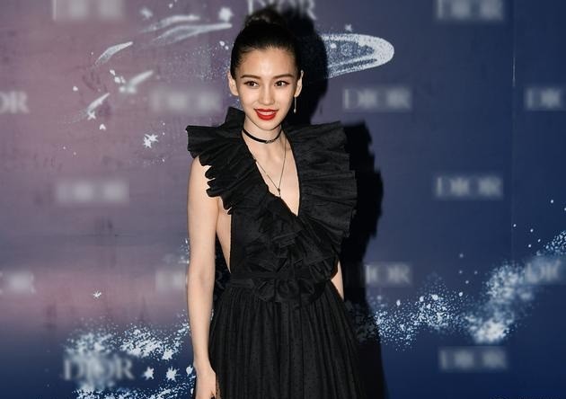 Khó nhận ra Angelababy từng cá tính và quyến rũ thế này - ảnh 20