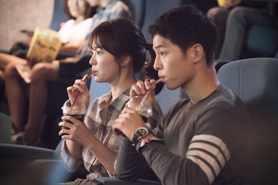 Song Hye Kyo - Song Joong Ki lộ ảnh hẹn hò, phủ nhận ‘cưới chạy bầu’ - ảnh 15