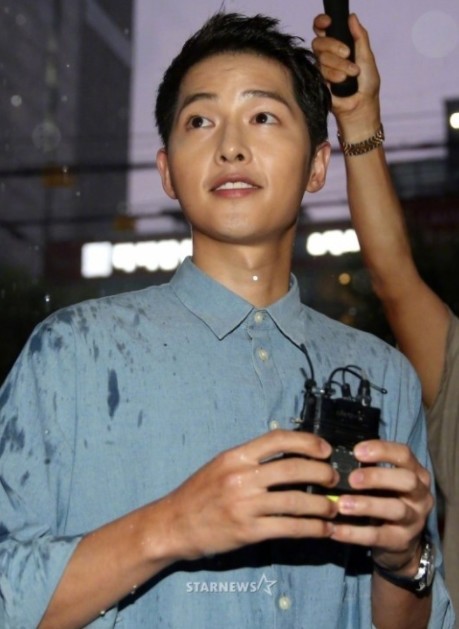 Song Joong Ki cầu hôn Song Hye Kyo - ảnh 7