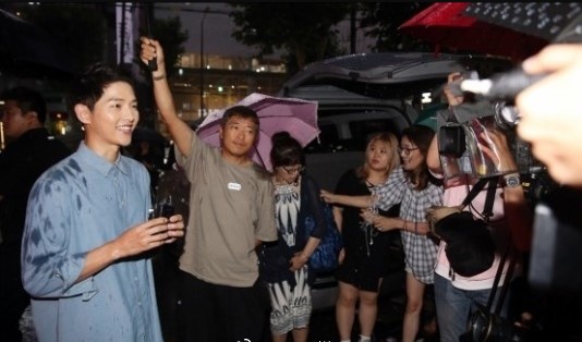 Song Joong Ki cầu hôn Song Hye Kyo - ảnh 9
