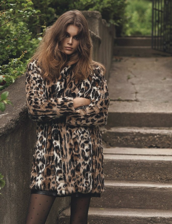 Con gái Cindy Crawford đẹp xuất thần trong lần đầu catwalk - ảnh 20