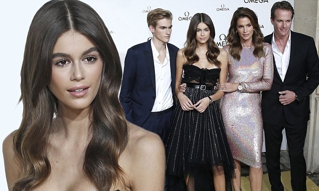 Con gái 16 tuổi của Cindy Crawford khoe dáng 'sếu vườn' - ảnh 5