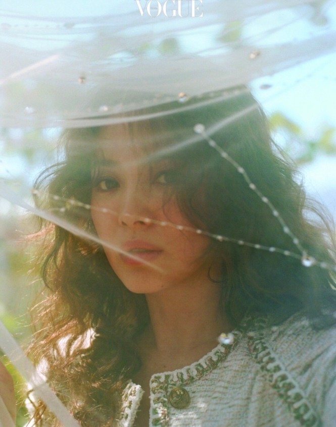 Khoảnh khắc gợi cảm của cô dâu Song Hye Kyo trước ngày cưới - ảnh 4