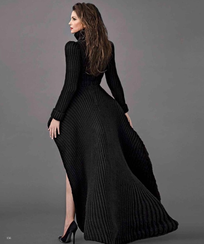Siêu mẫu huyền thoại Cindy Crawford U60 vẫn không thôi quyến rũ - ảnh 4