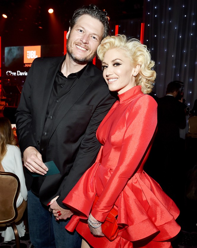 Gwen Stefani đẹp lộng lẫy, gợi cảm với đầm siêu ngắn - ảnh 13