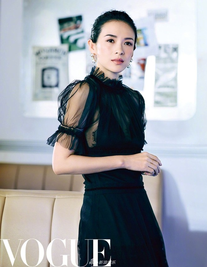 Chương Tử Di kiêu sa sang trọng trên Vogue đầu năm 2018 - ảnh 5