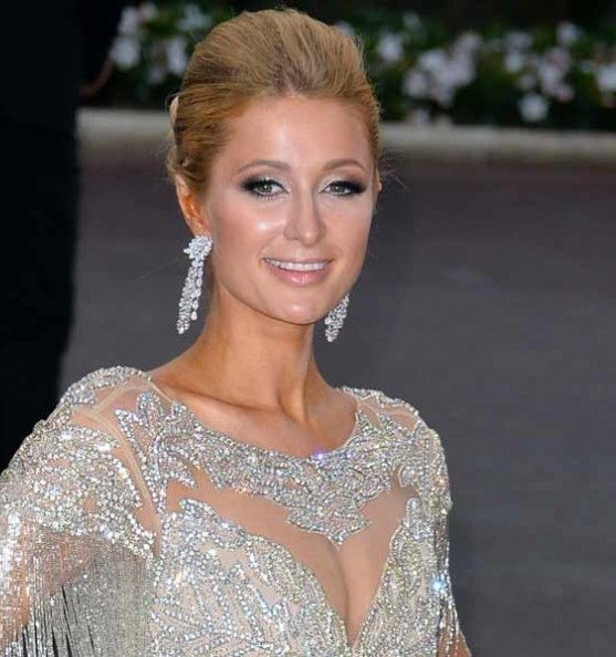 Paris Hilton váy cưới - ảnh 1