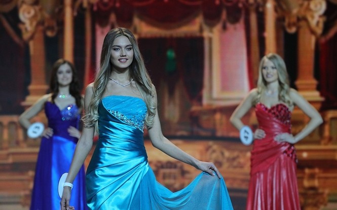 Yuliya Polyachihina Hoa hậu Nga - ảnh 11