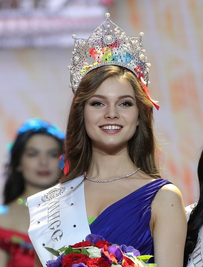 Yuliya Polyachihina Hoa hậu Nga - ảnh 3