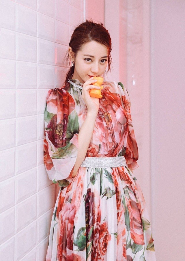Địch Lệ Nhiệt Ba - ảnh 5