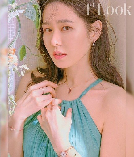 Chị đẹp mua cơm ngon cho tôi - ảnh 8