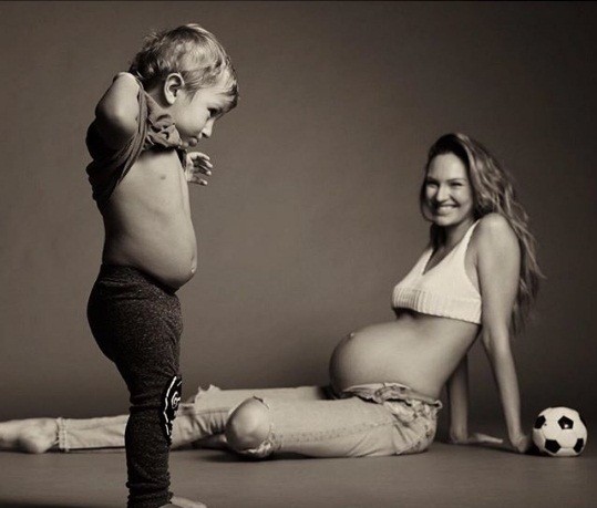 Thiên thần nội y Nam Phi Candice Swanepoel sinh con trai thứ 2 - ảnh 2