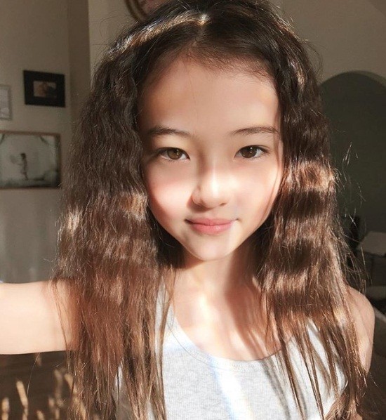 Thiên thần lai 10 tuổi xinh đẹp khiến showbiz Hàn ‘dậy sóng’ - ảnh 12