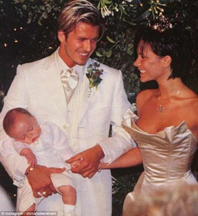 Vợ chồng David Beckham ngọt ngào kỷ niệm 19 năm ngày cưới - ảnh 4