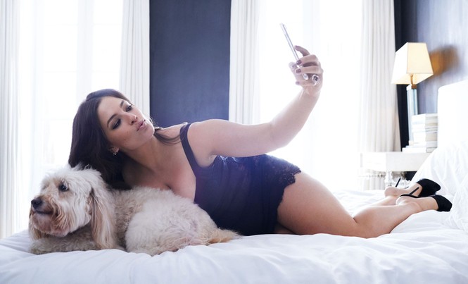 Đường cong tròn đầy gợi cảm của mỹ nhân ngoại cỡ Ashley Graham - ảnh 9